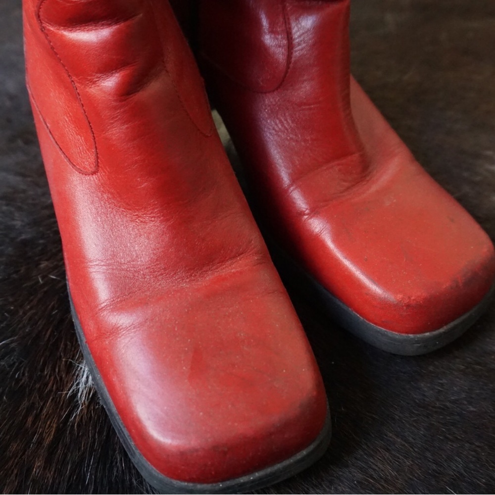 Red boots